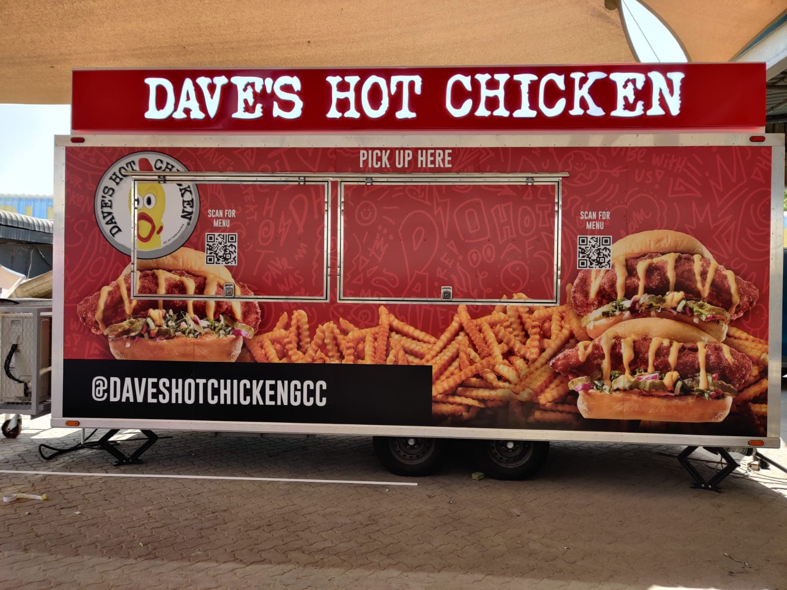 Dave's Hot Chicken — Food Truck — detail · FMR Technical Services