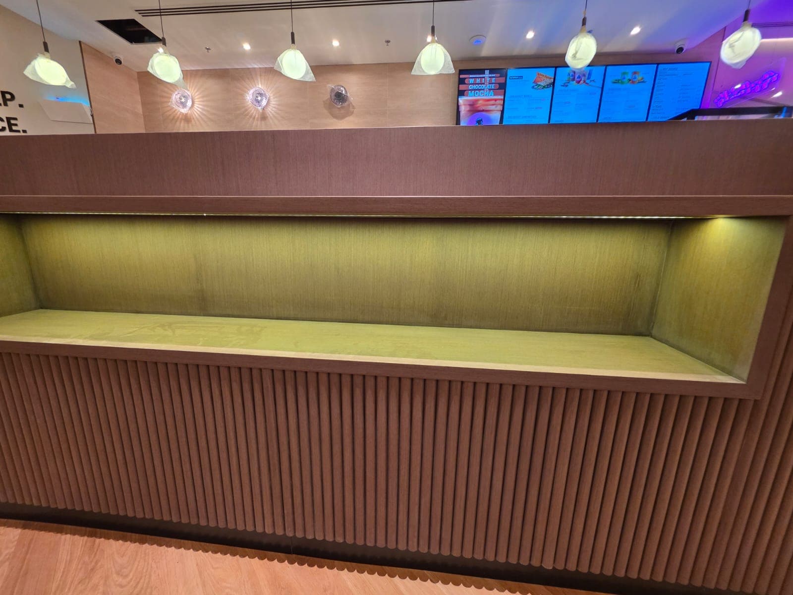 Joe & The Juice — Marina Mall — interior · FMR Technical Services